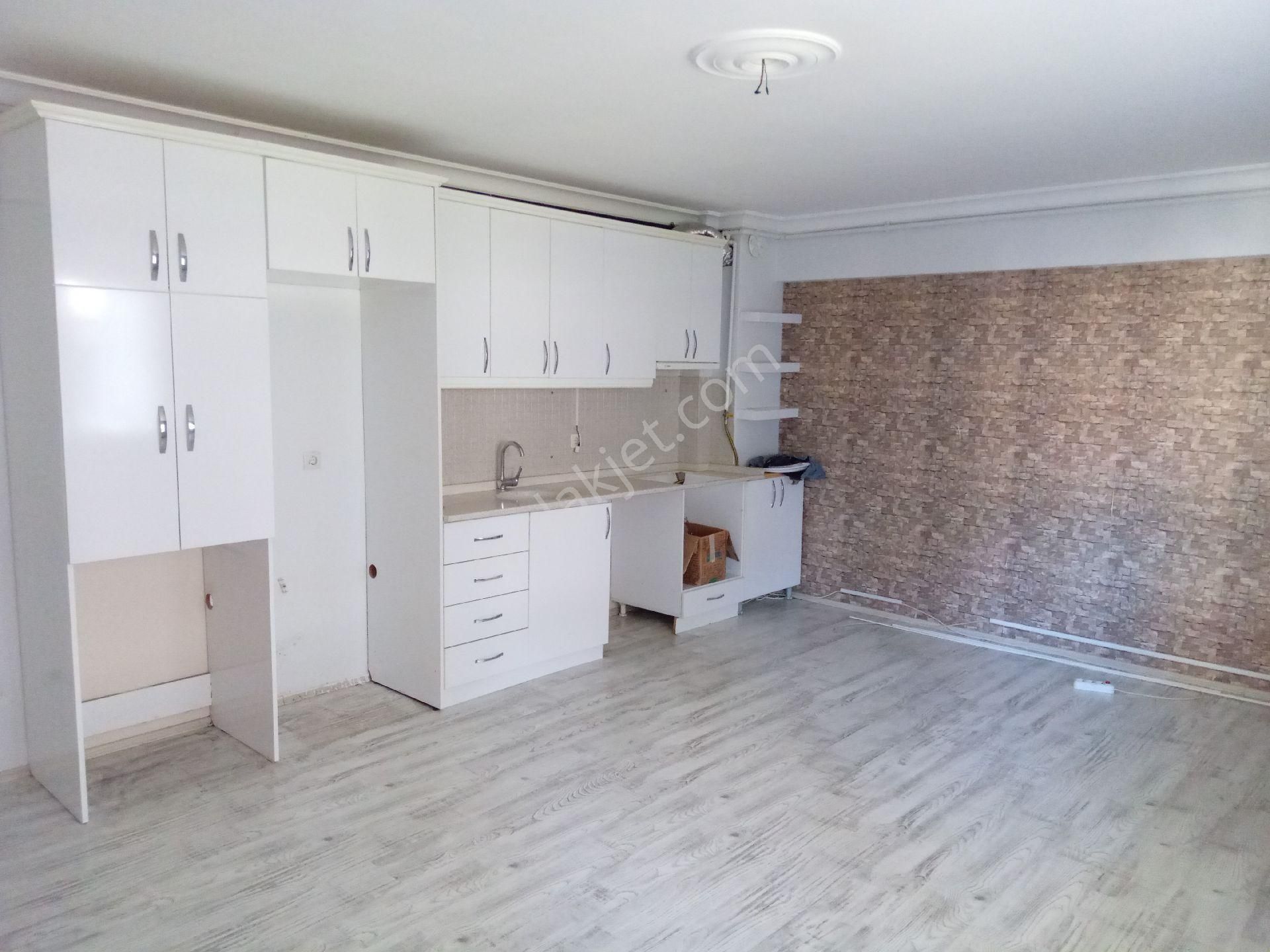 Kiralık 1+1 Daire Eşyasız - Görsel 2