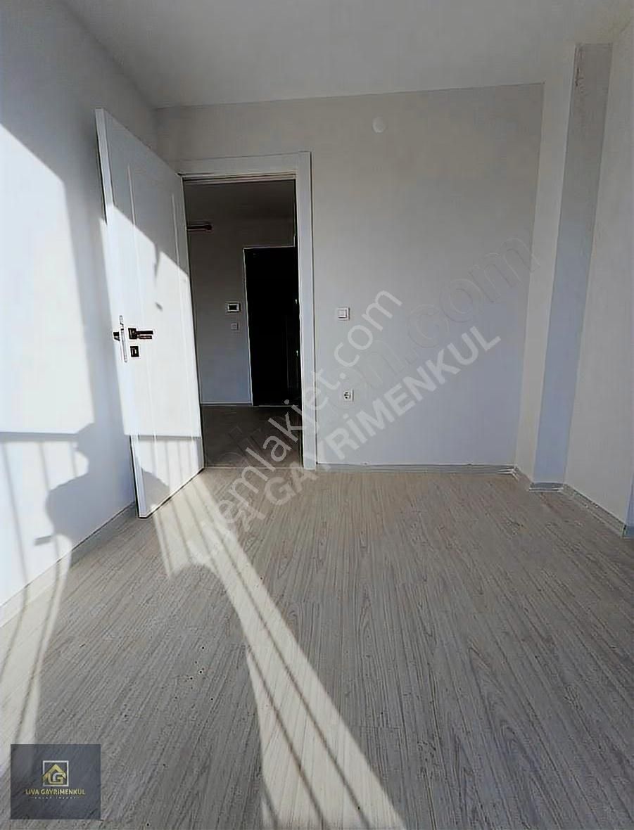 Liva'dan Metro Karşısı Arakat Ön Cephe Satılık Sıfır 1+1 Daire - Görsel 17