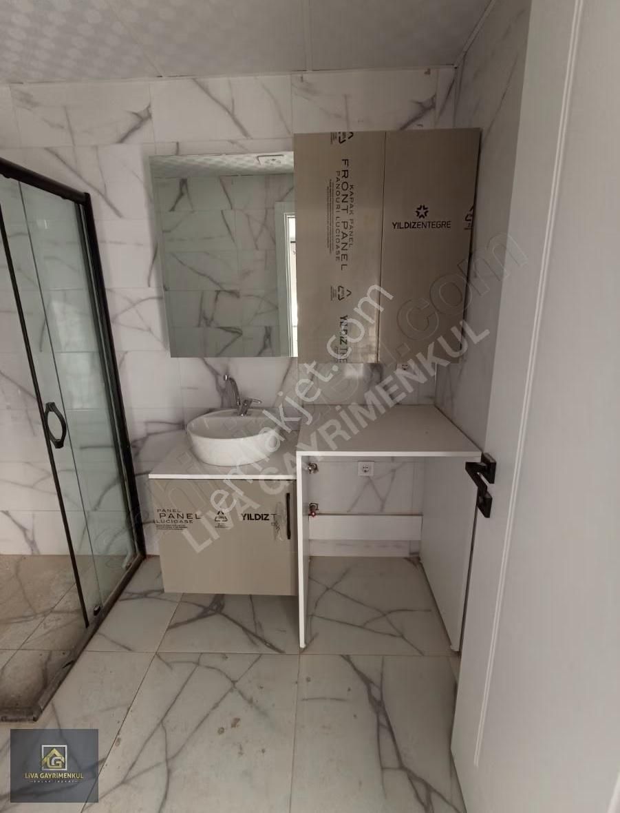 Liva'dan Metro Karşısı Arakat Ön Cephe Satılık Sıfır 1+1 Daire - Görsel 3