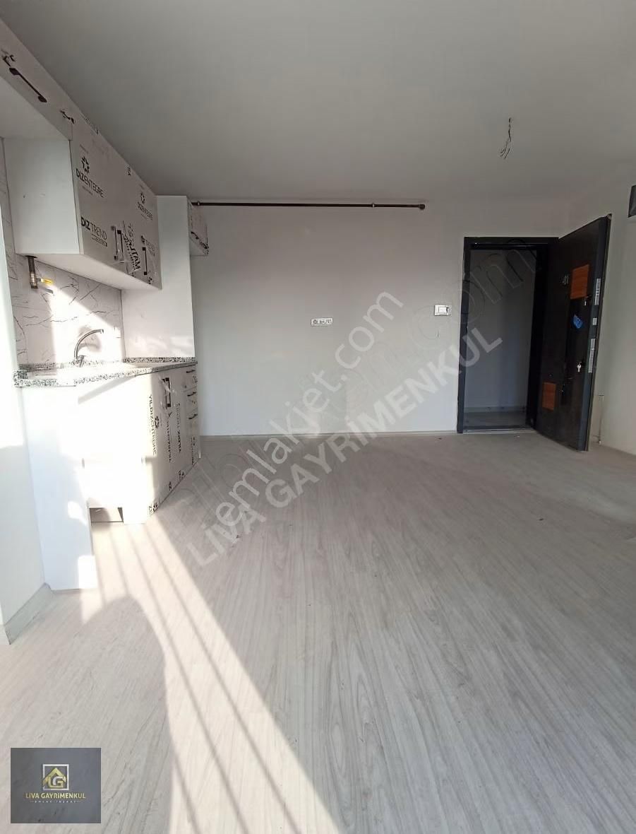 Liva'dan Metro Karşısı Arakat Ön Cephe Satılık Sıfır 1+1 Daire - Görsel 20