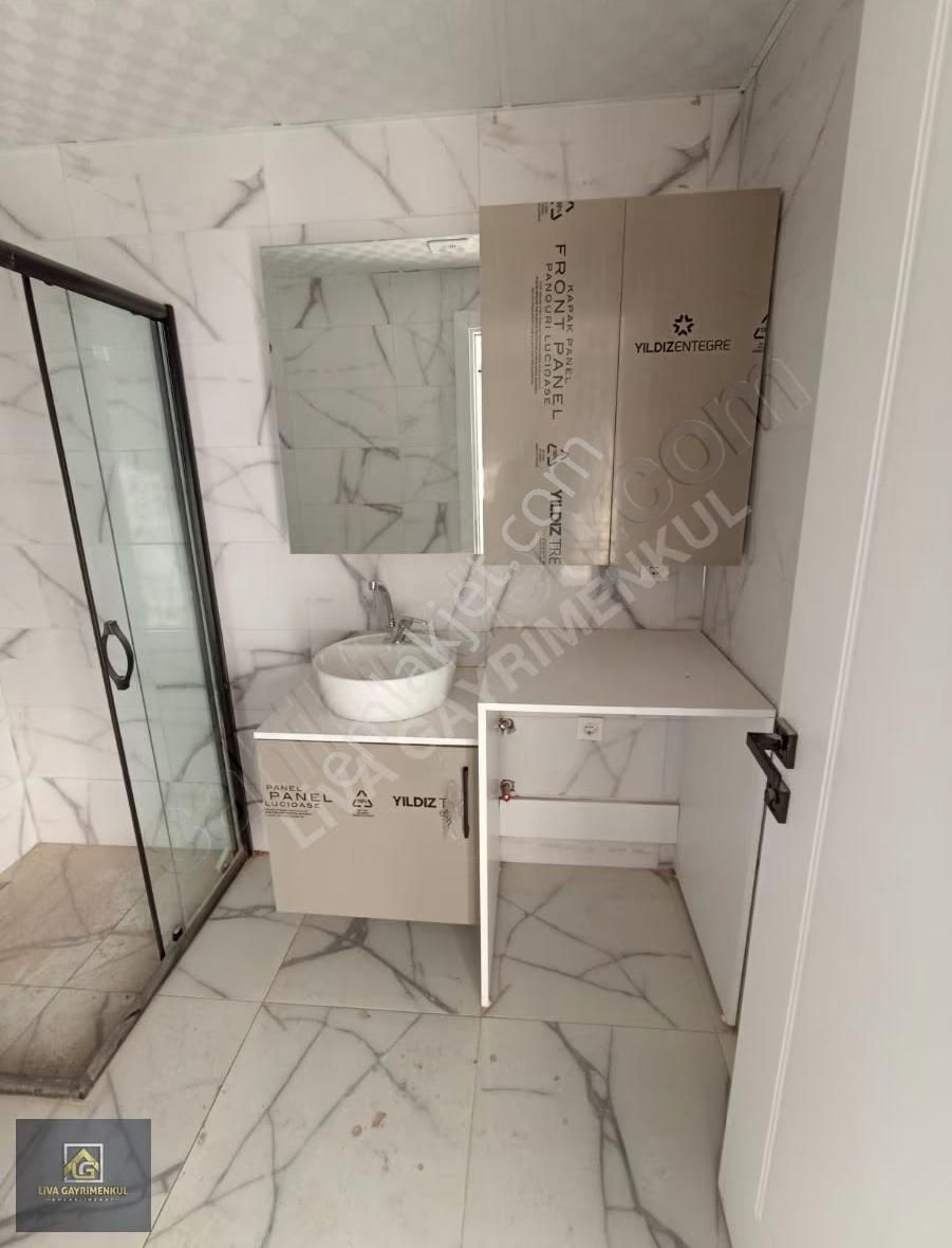 Liva'dan Metro Karşısı Arakat Ön Cephe Satılık Sıfır 1+1 Daire - Görsel 8