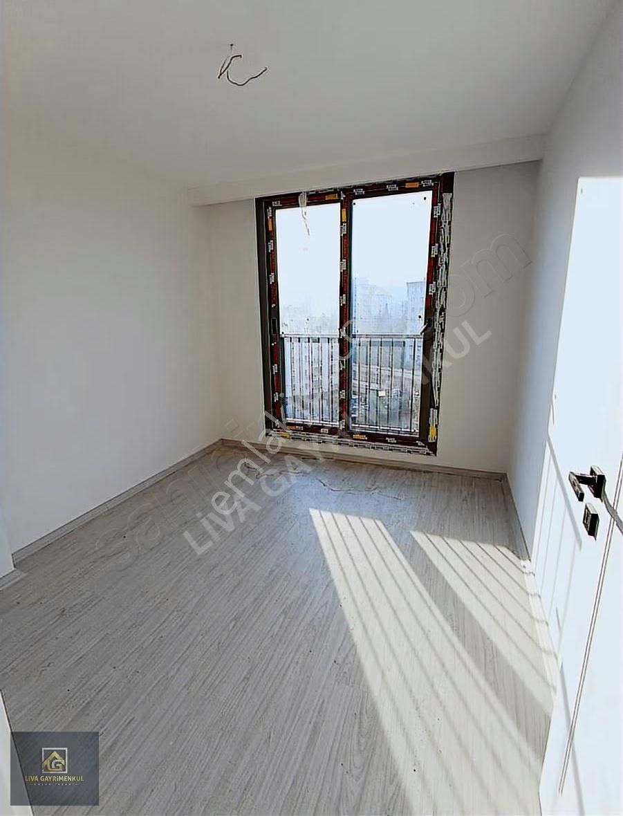 Liva'dan Metro Karşısı Arakat Ön Cephe Satılık Sıfır 1+1 Daire - Görsel 25