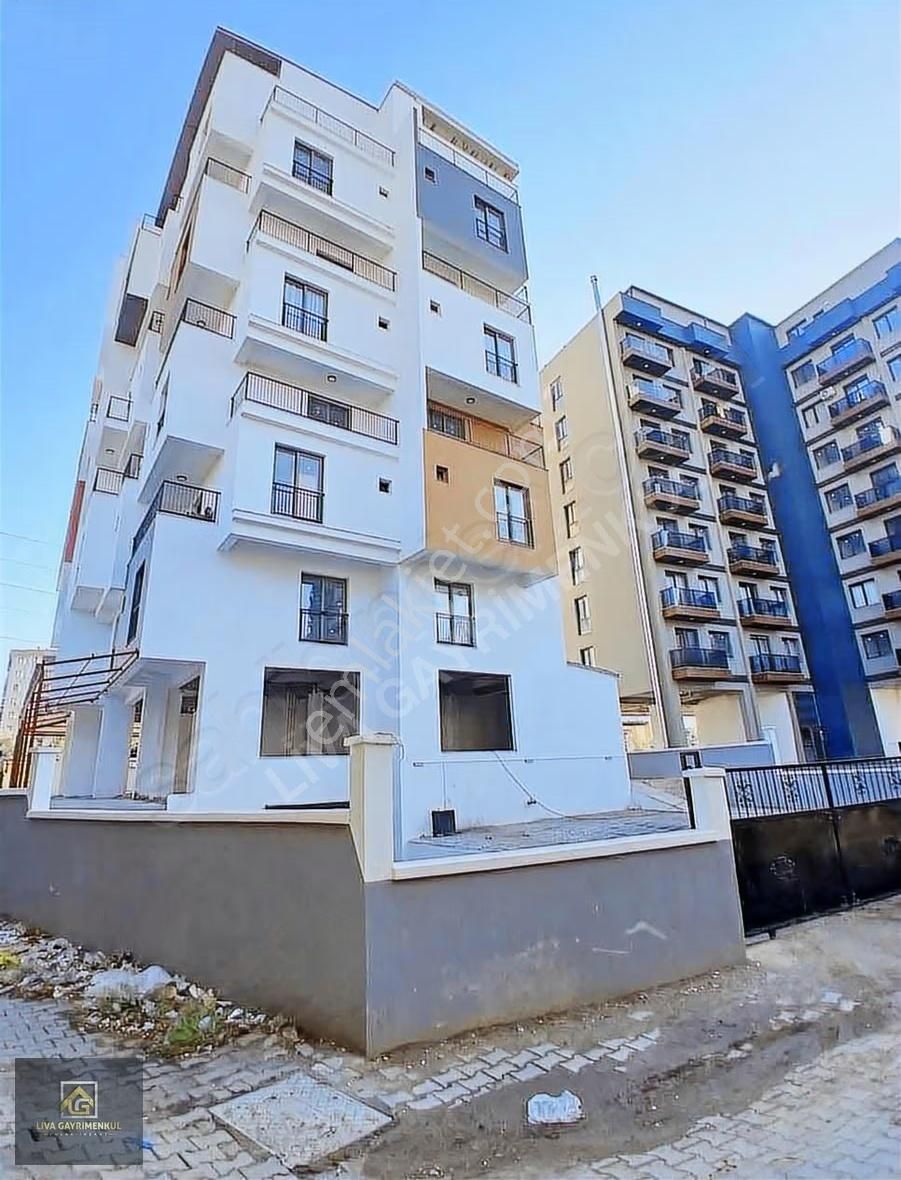 Buca Çamlıkule Kiralık Sıfır 1+1 Arakat Daire - Görsel 9