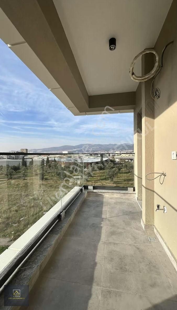 Bornova İzev'de Satılık 1+1 Sıfır Daire - Görsel 23