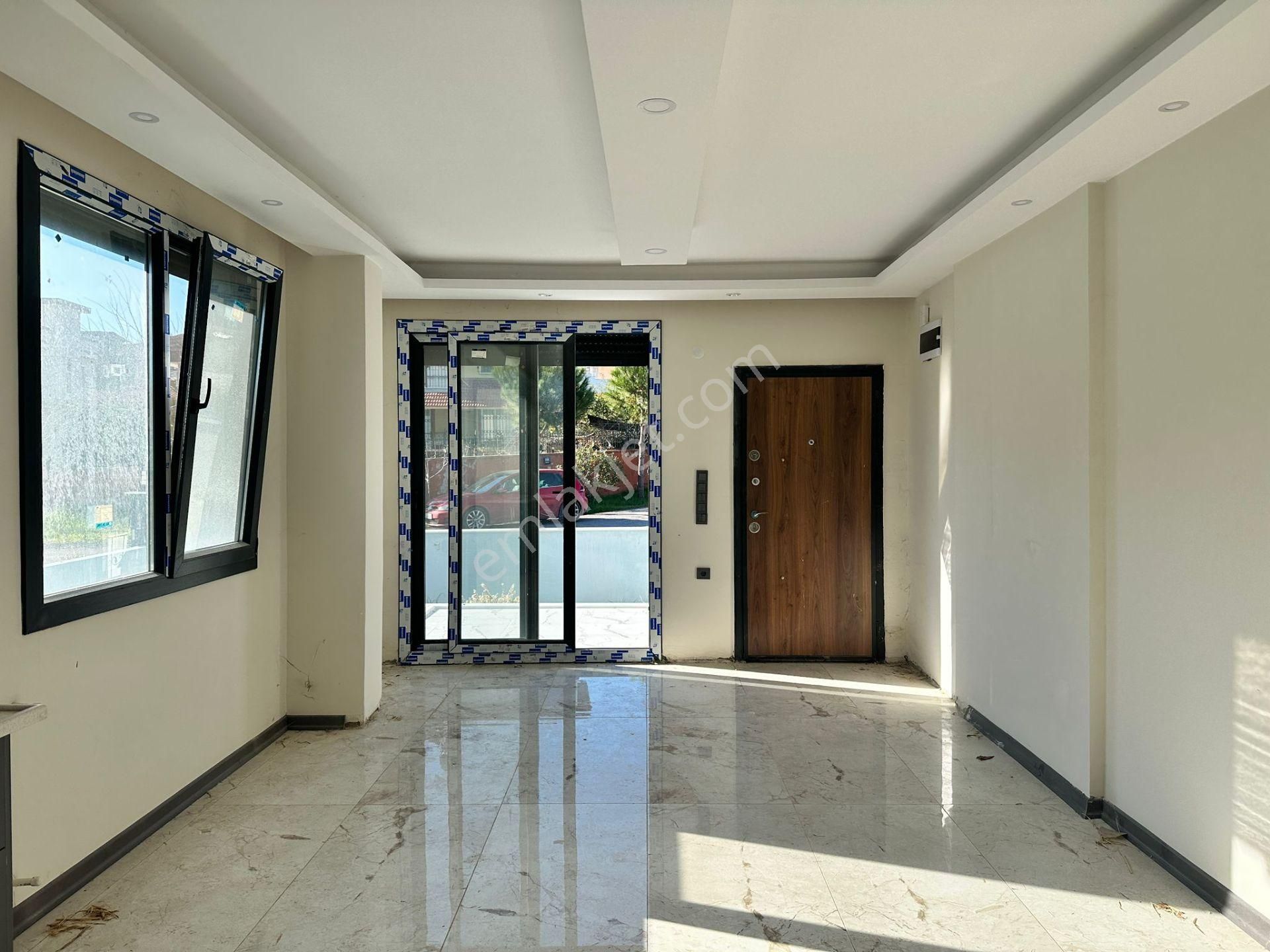 Seferihisar Doğanbeyde Satılık 2+1 Geniş Bahçeli Villa - Görsel 12