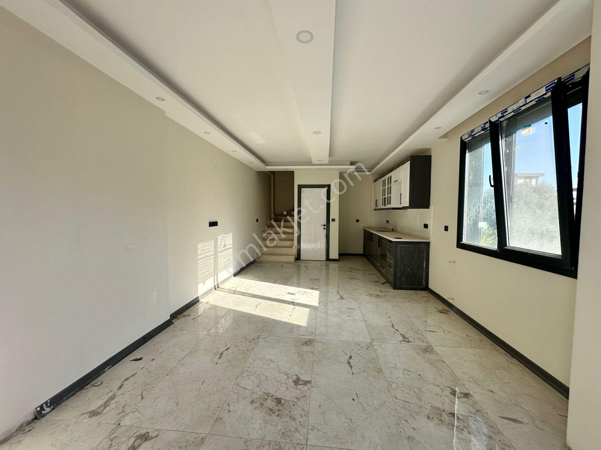 Seferihisar Doğanbeyde Satılık 2+1 Geniş Bahçeli Villa - Görsel 18