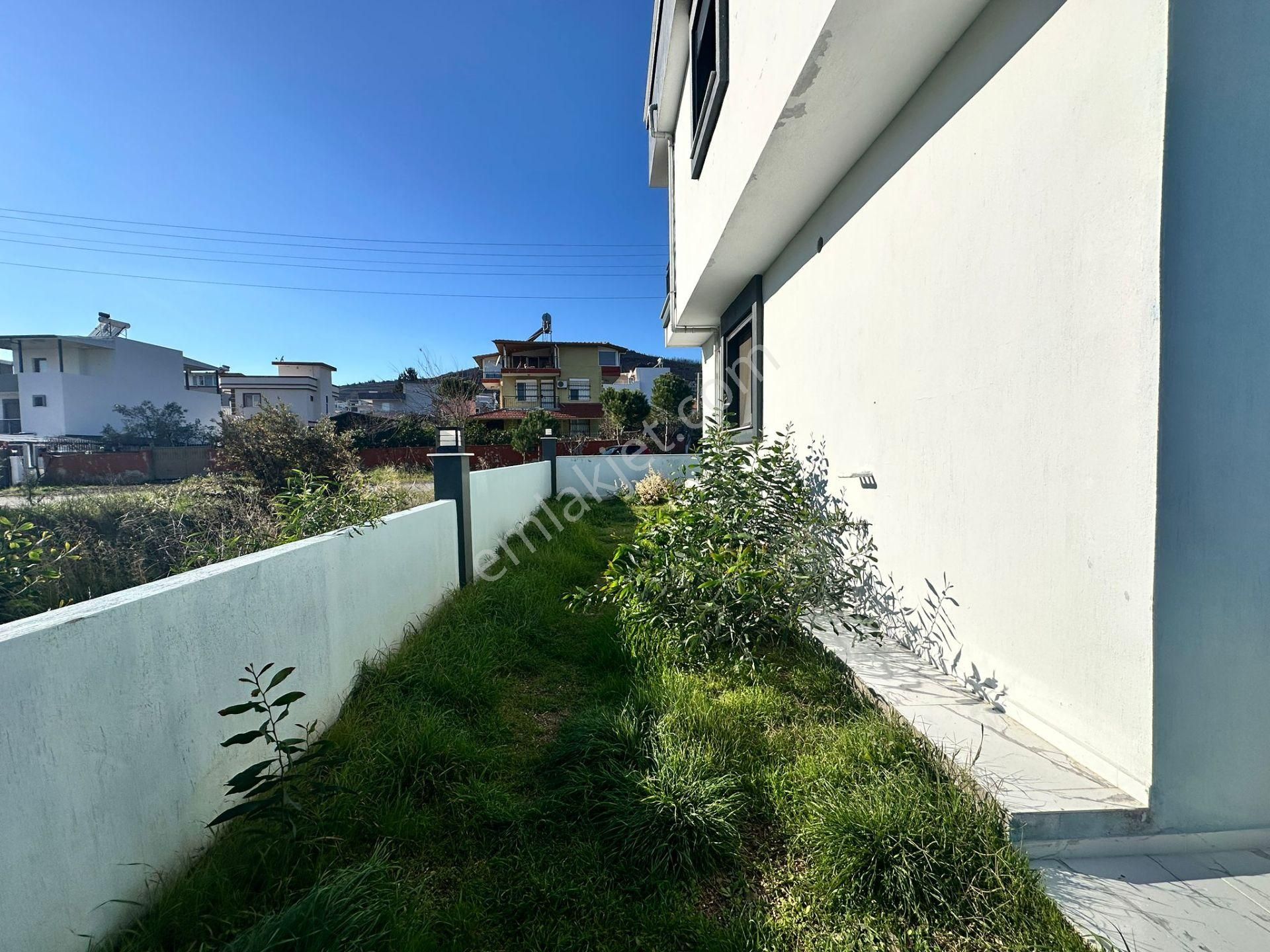 Seferihisar Doğanbeyde Satılık 2+1 Geniş Bahçeli Villa - Görsel 9