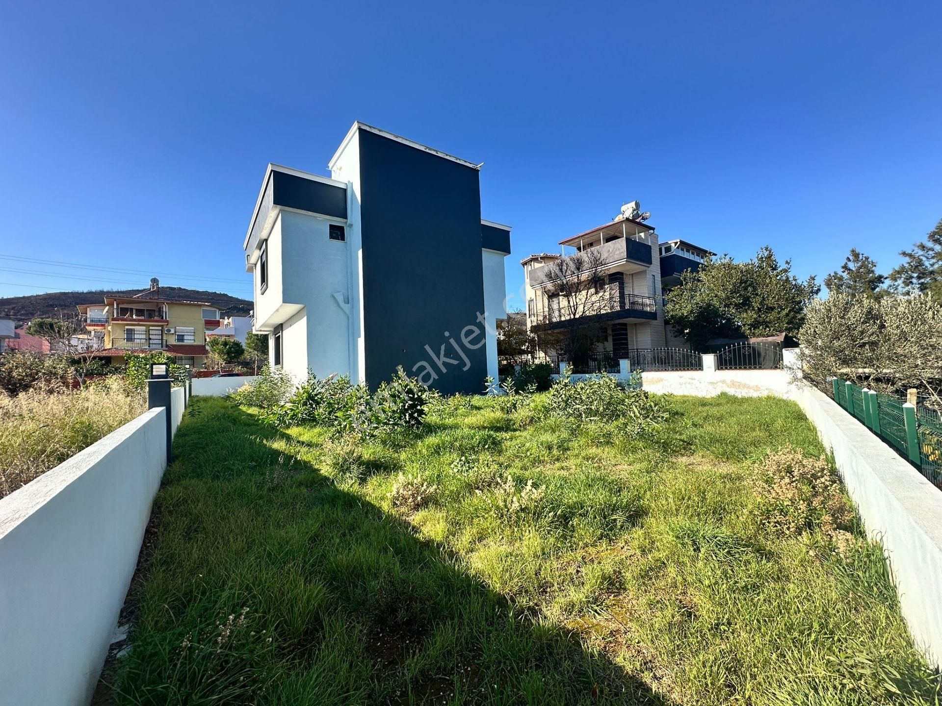 Seferihisar Doğanbeyde Satılık 2+1 Geniş Bahçeli Villa - Görsel 10