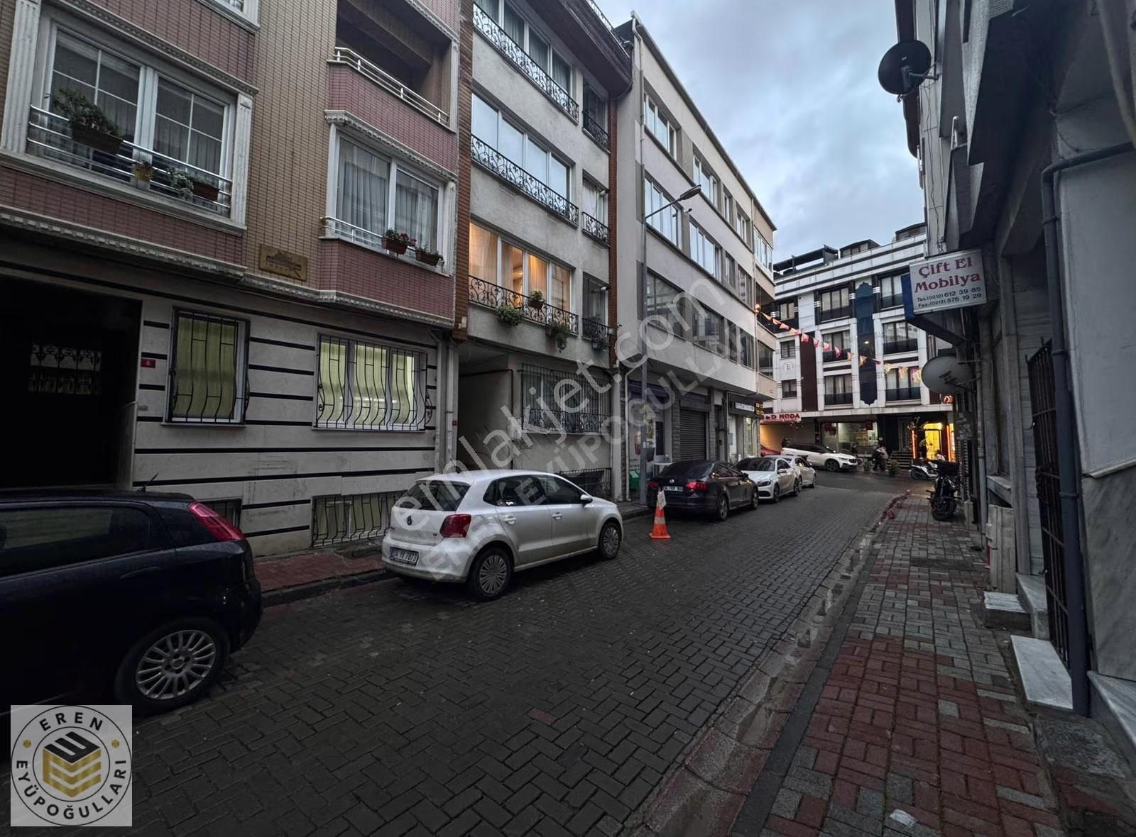 B.paşa Yenidoğan Mah. Süper Konumda 2+1 90m² Satılık Daire - Görsel 13