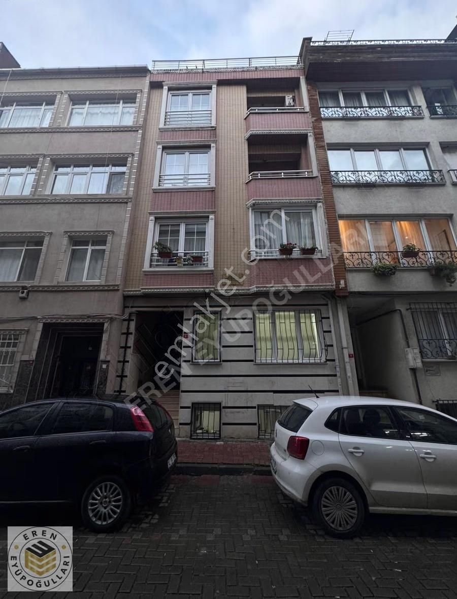 B.paşa Yenidoğan Mah. Süper Konumda 2+1 90m² Satılık Daire - Görsel 7