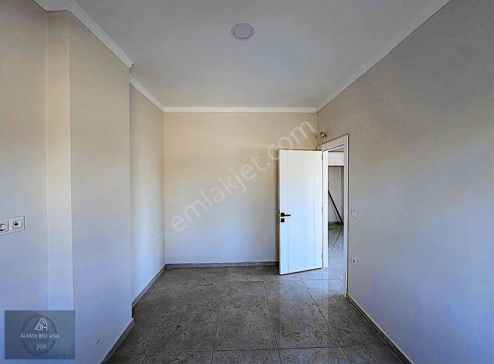 Avsallarda İskanlı Havuzlu Denize Yakın 1+1 Sıfır Daire - Görsel 7