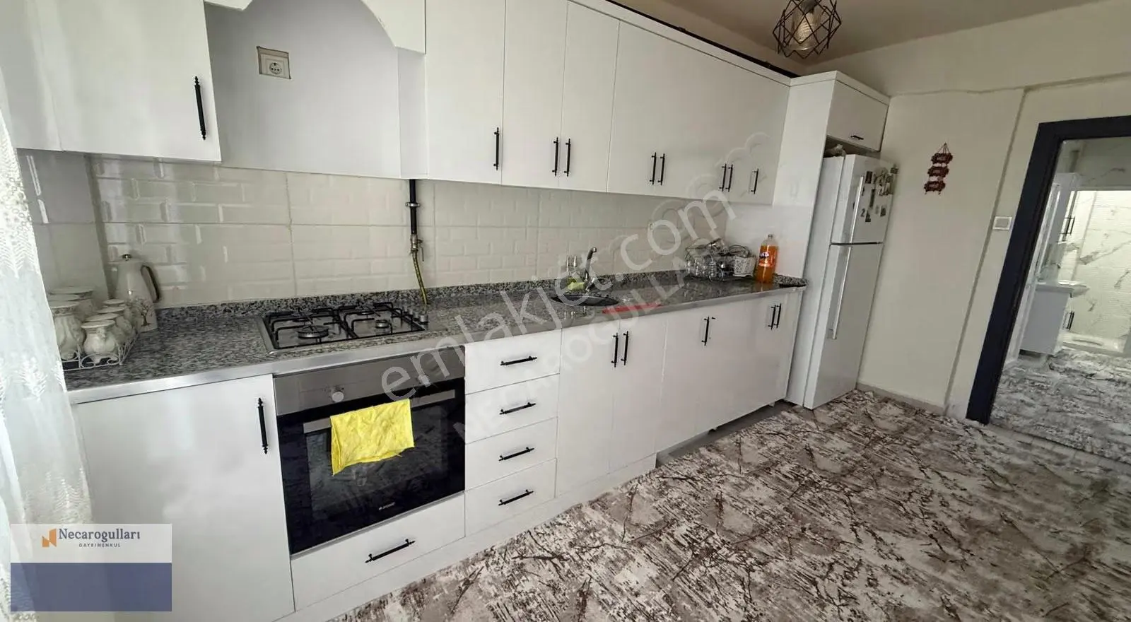 Necaroğullarından Tesisler Urfa Yoluna Yakın 2+1 Daire