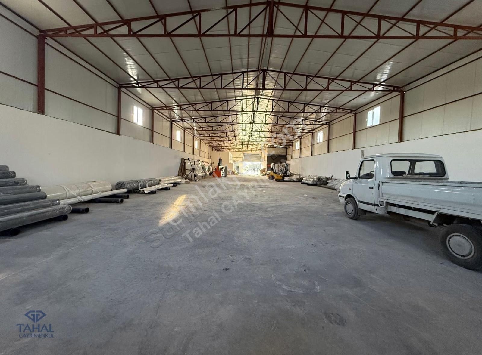 Altınova Sinan Mh Kiralık Tam Donanımlı Depo 1.900m2 Eksiksiz - Görsel 2