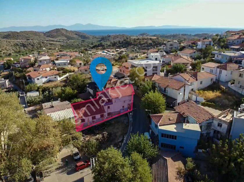 İçinde 2 Daire 2 Dükkan Olan Yatırımlık Arsa - Görsel 11