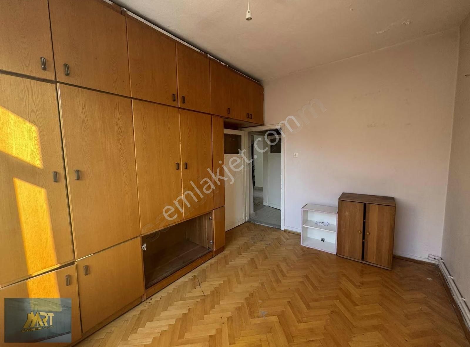 Bahçelievler Kombili Kiralık Daire - Görsel 2