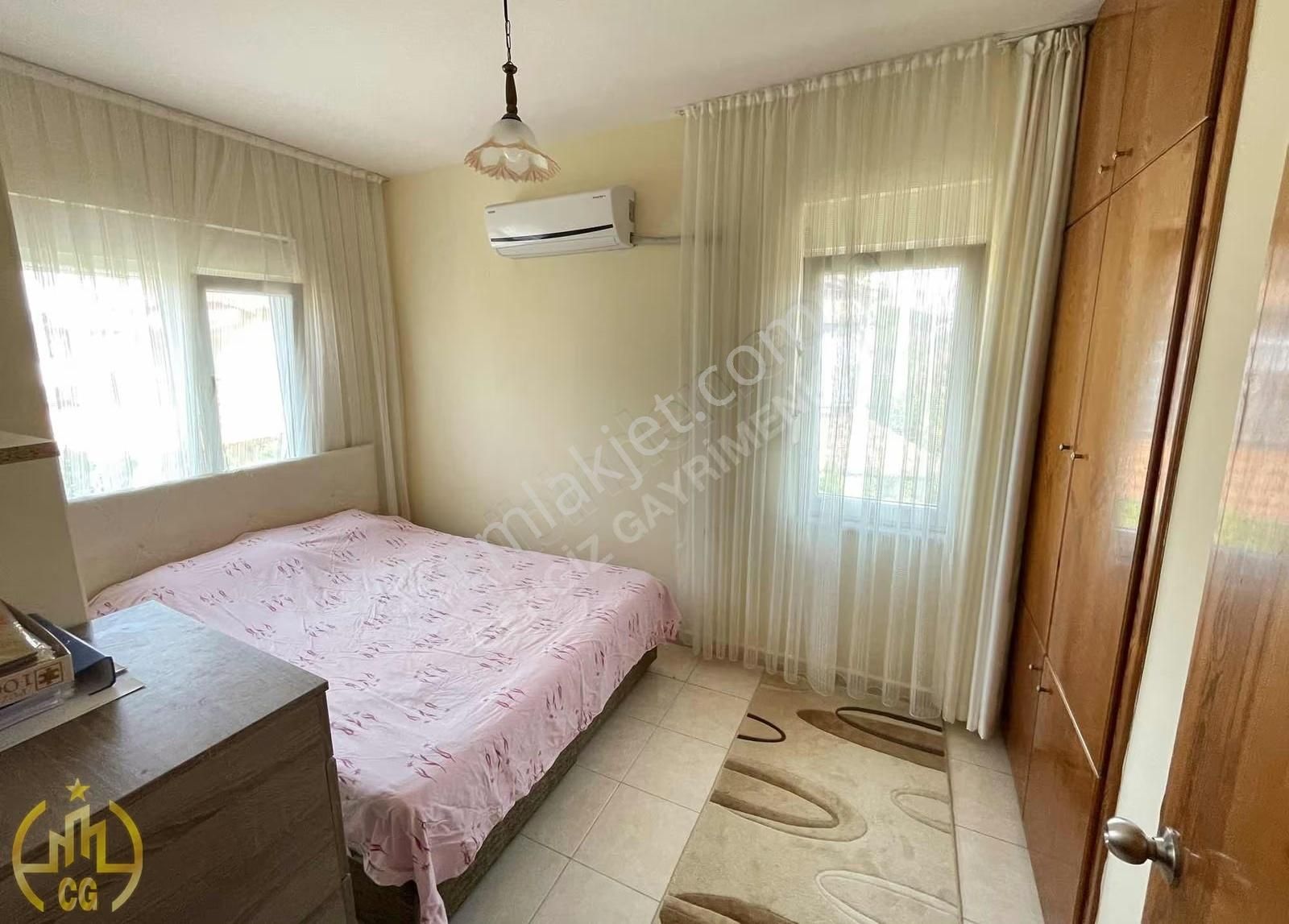 Örenşehir'de Eşsiz Fırsat! Denize Sıfır, 3+1 Bahçeli Lüks Villa - Görsel 34