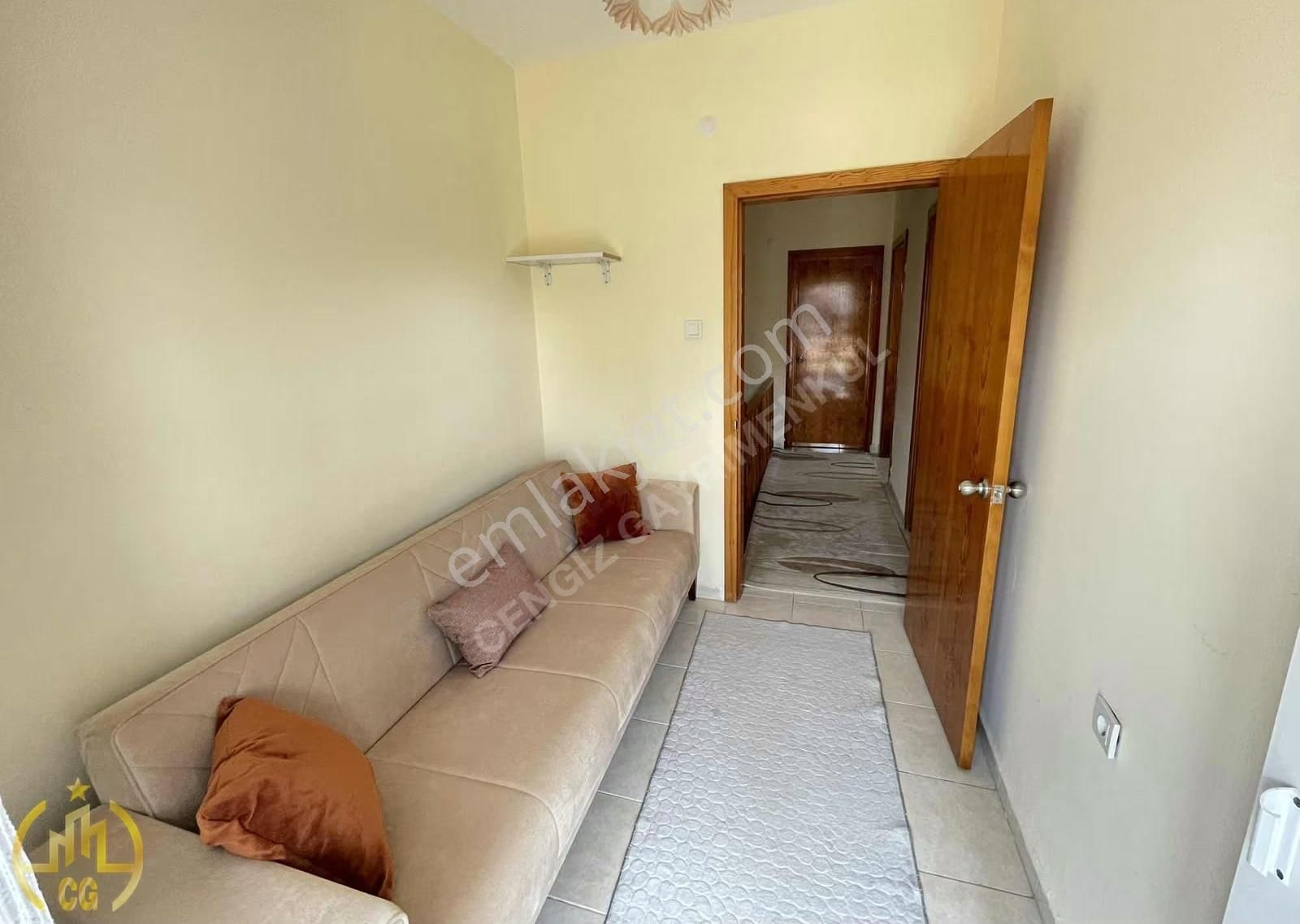 Örenşehir'de Eşsiz Fırsat! Denize Sıfır, 3+1 Bahçeli Lüks Villa - Görsel 31