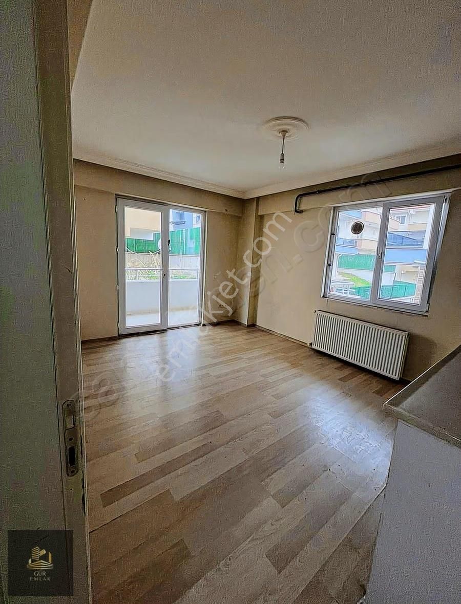 3. Kat 65 M2 Balkonlu Kiralık Apart Daire - Görsel 2