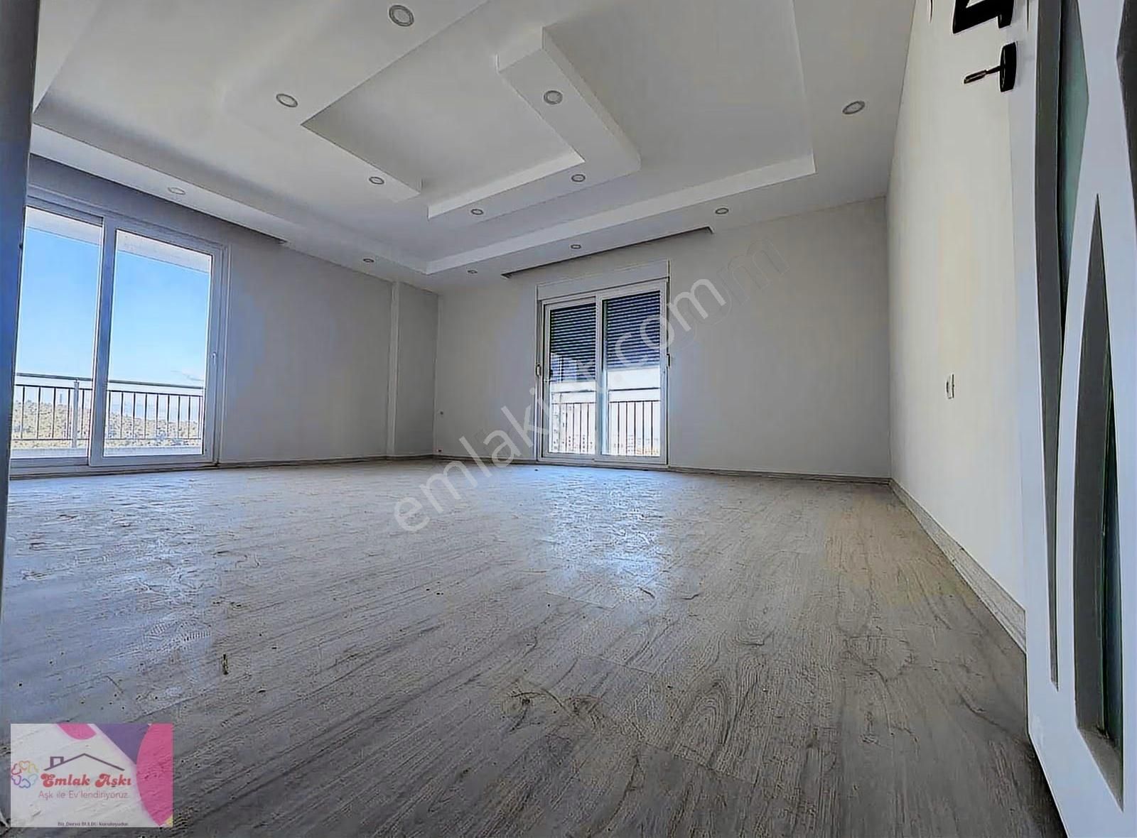 Masadağı 240 M² 4+2 Dubleks | 2+1+2+1e Uygun | Asansörlü |