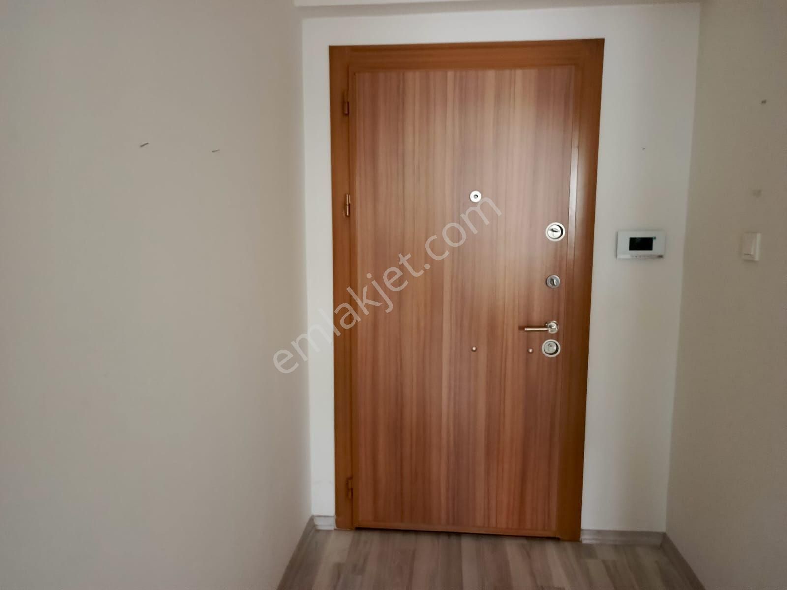 Yalova Çınarcık Teşvikiye Plajlar Mevkiinde Temiz Havası İle Ön Plana Çıkan Site İcinde Havuzlu - Görsel 7