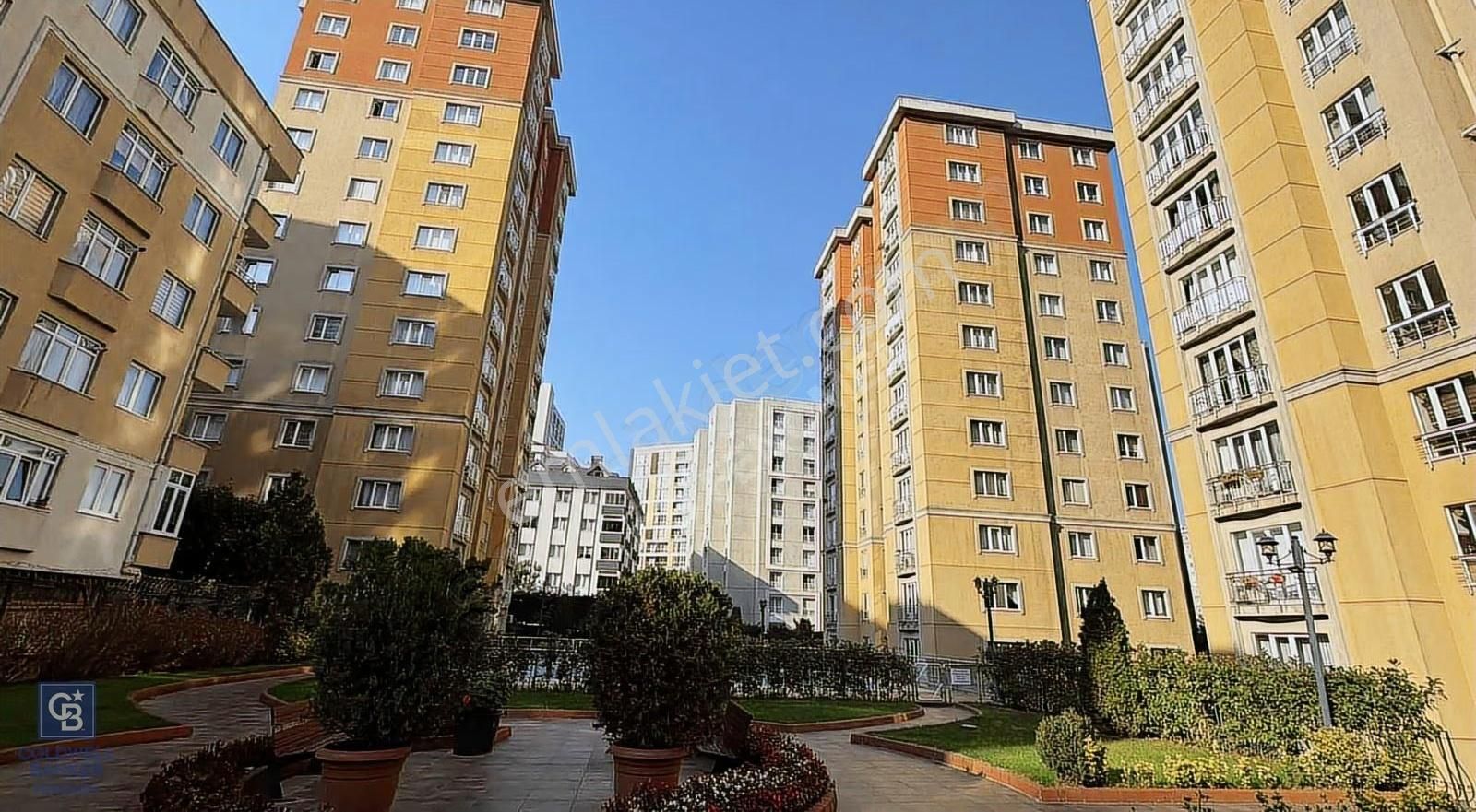 Ümraniye'de Site İçi Güvenlikli, Yüksek Kat 3+1 Daire