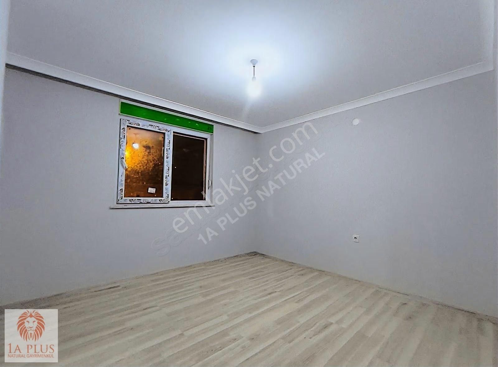 Erenköy Mahallesinde Arakatta 100 M2 Sıfır Satılık Daire !!! - Görsel 2