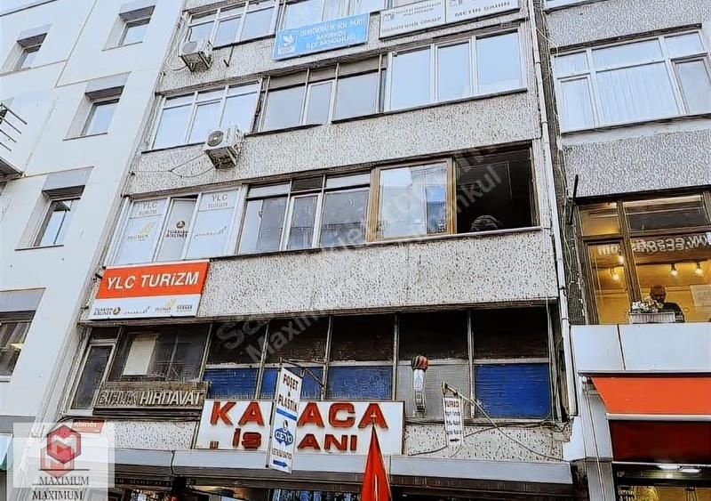 B.köy/cevizlik'te Merkezi Konum Asansörlü İş Hanında 1+1 25 M2 - Görsel 2