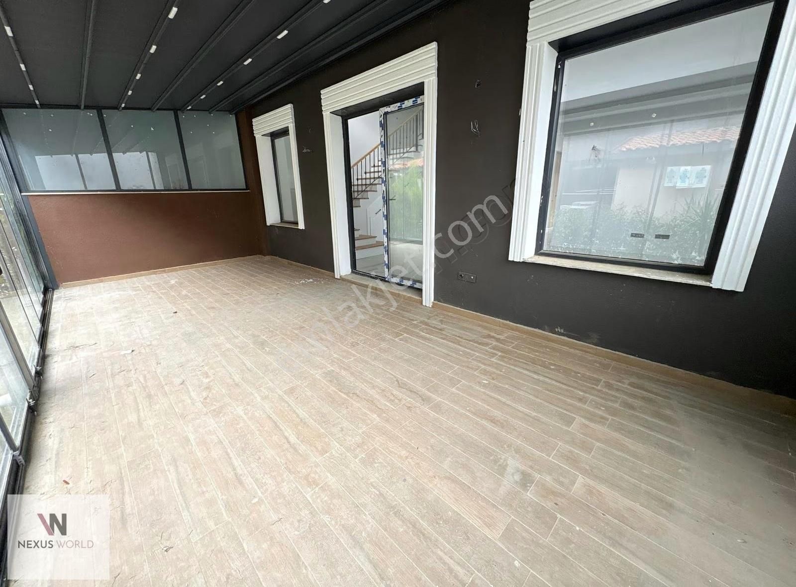 Kemalpaşa Havuzlu Site İçerisinde Satılık Bahçeli 3+1 Villa - Görsel 6