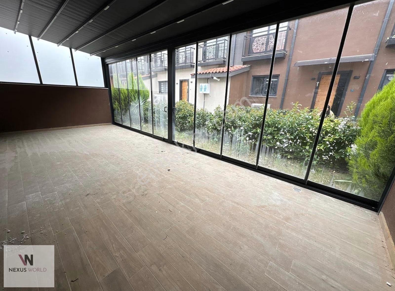 Kemalpaşa Havuzlu Site İçerisinde Satılık Bahçeli 3+1 Villa - Görsel 13