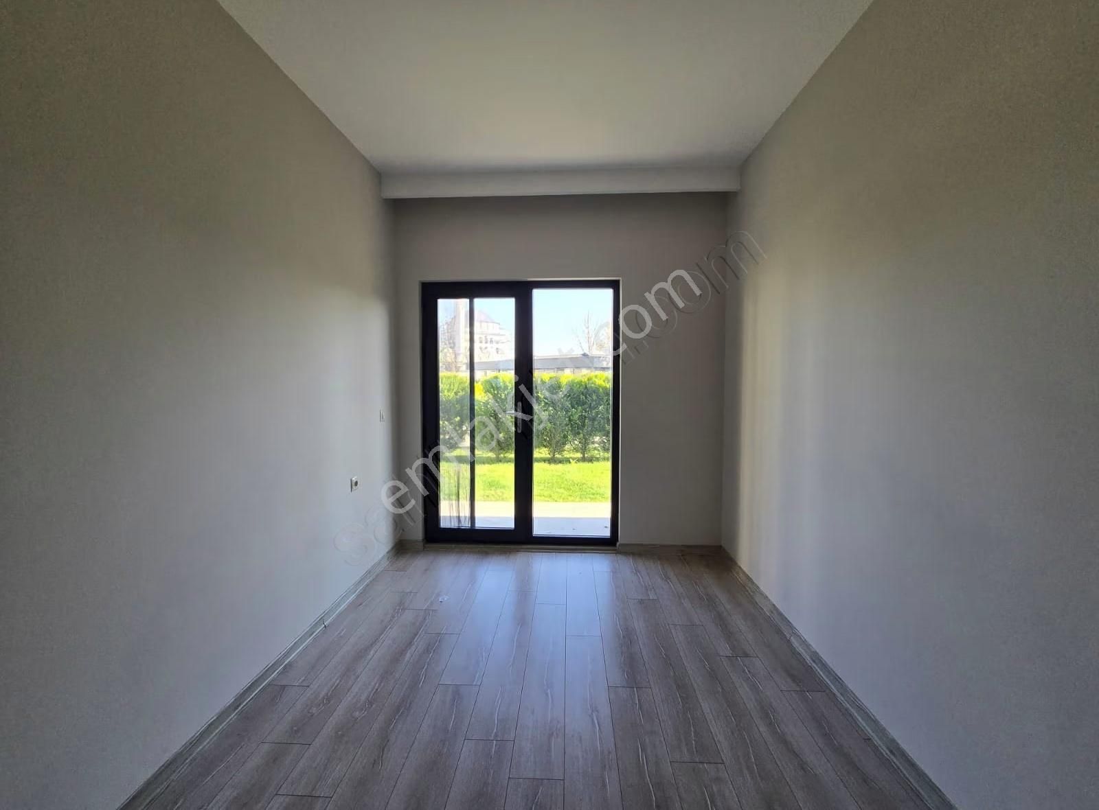 Satılık 2+1 Bahçe Kullanımlı Daire - Görsel 12