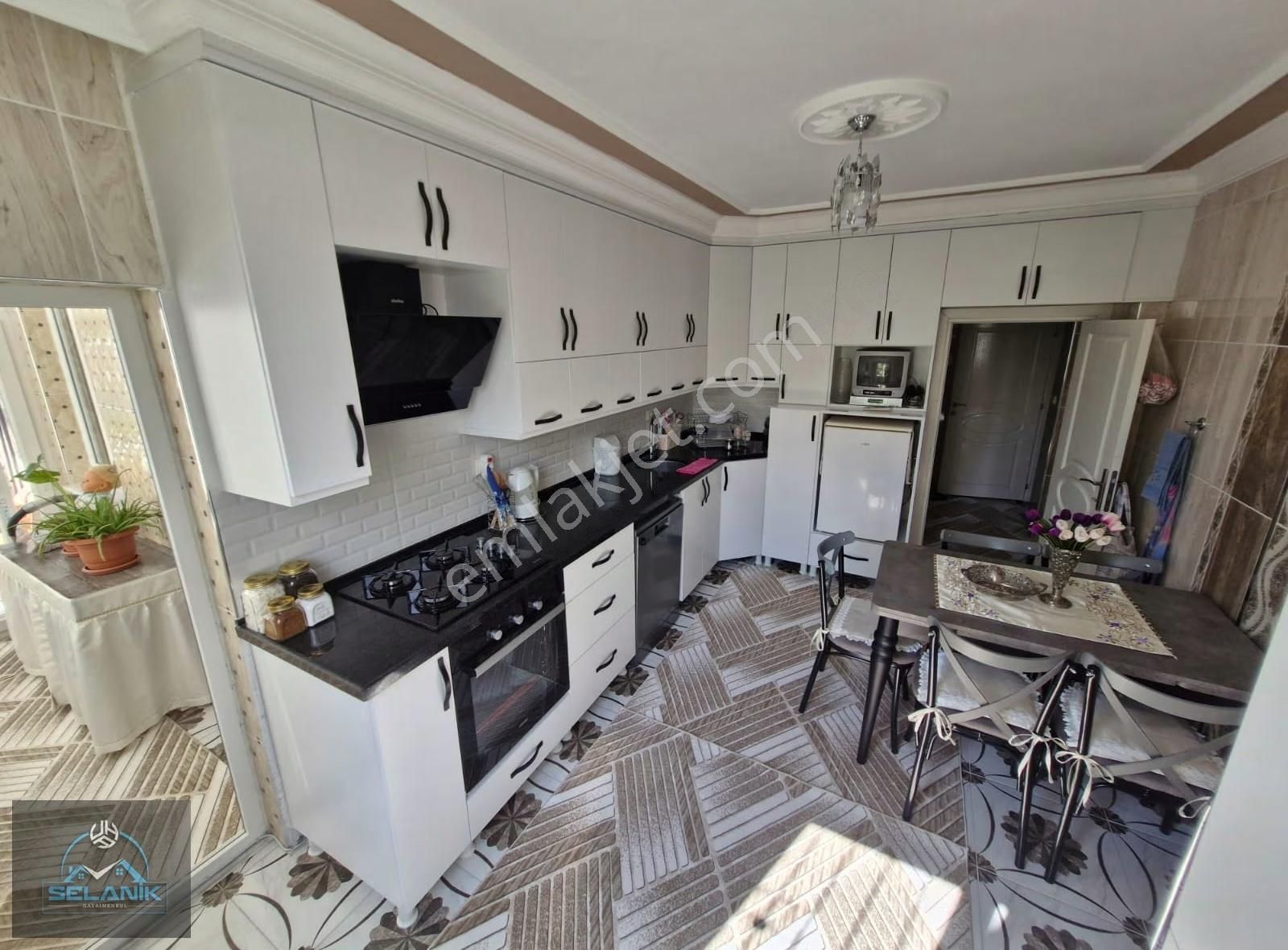 Sarıçam Yeşiltepe Mah. Satılık 3 Katlı Müstakil Daire 190m2 Arsa - Görsel 9