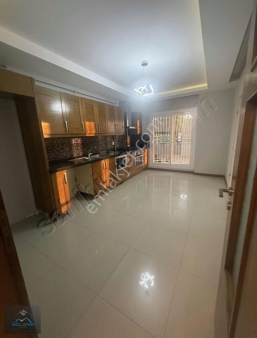 Satılık Pınar Mah. Her Kat Tek Daire 4+1 /4 Cepheli Site İçinde - Görsel 27