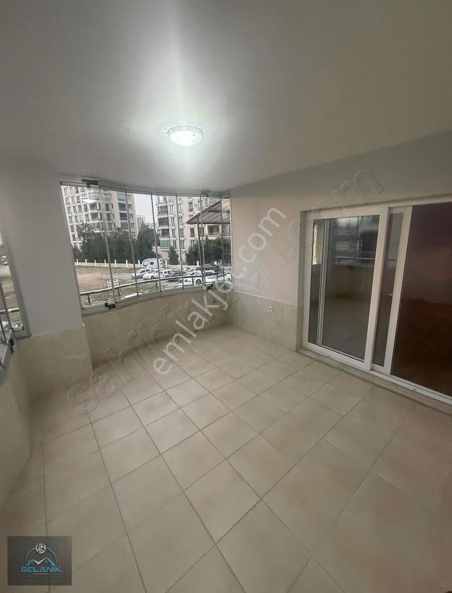 Satılık Pınar Mah. Her Kat Tek Daire 4+1 /4 Cepheli Site İçinde - Görsel 24