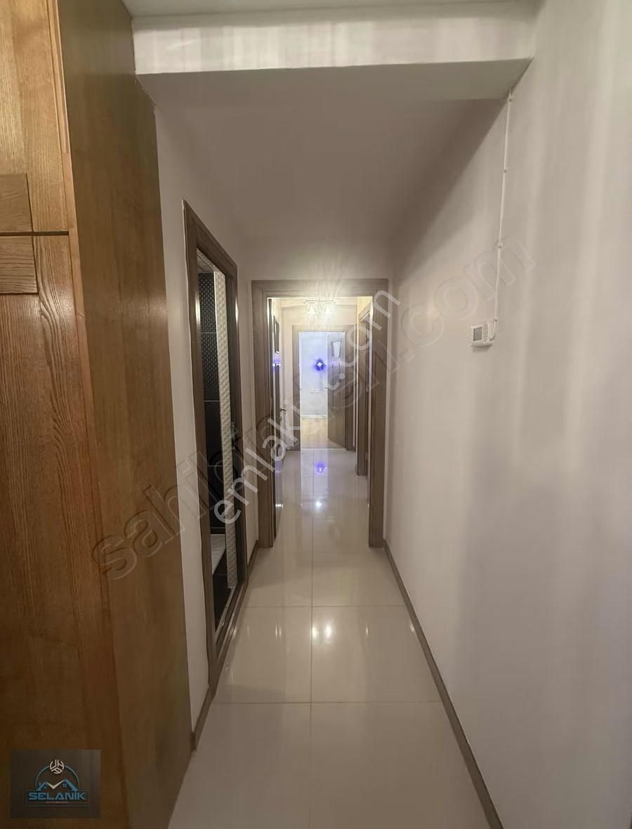 Satılık Pınar Mah. Her Kat Tek Daire 4+1 /4 Cepheli Site İçinde - Görsel 4