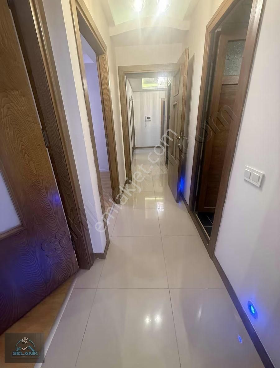 Satılık Pınar Mah. Her Kat Tek Daire 4+1 /4 Cepheli Site İçinde - Görsel 9