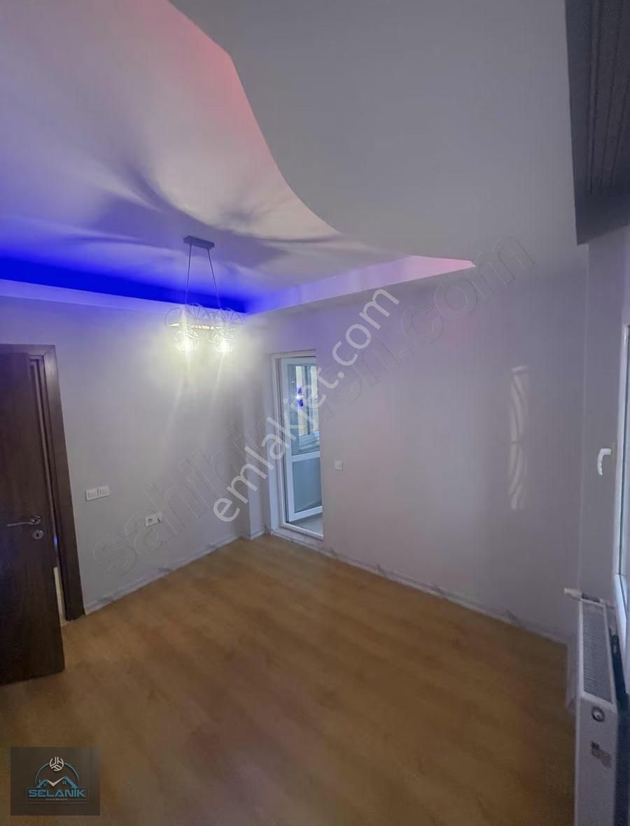 Satılık Pınar Mah. Her Kat Tek Daire 4+1 /4 Cepheli Site İçinde - Görsel 6