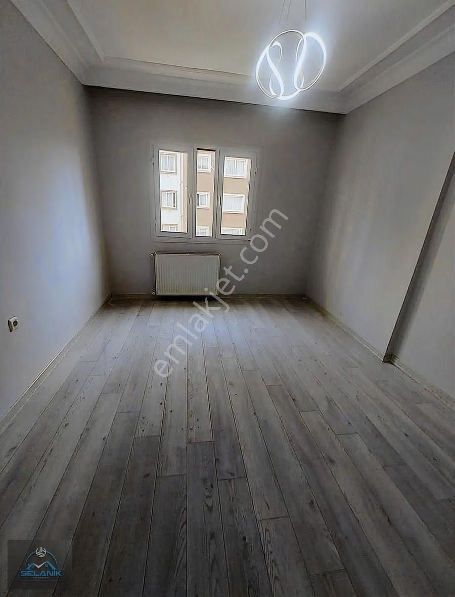 Selanik'ten S.demirel Bulvar Üzerinde 4+1 Kapalı Mutfak Ekstralı - Görsel 10