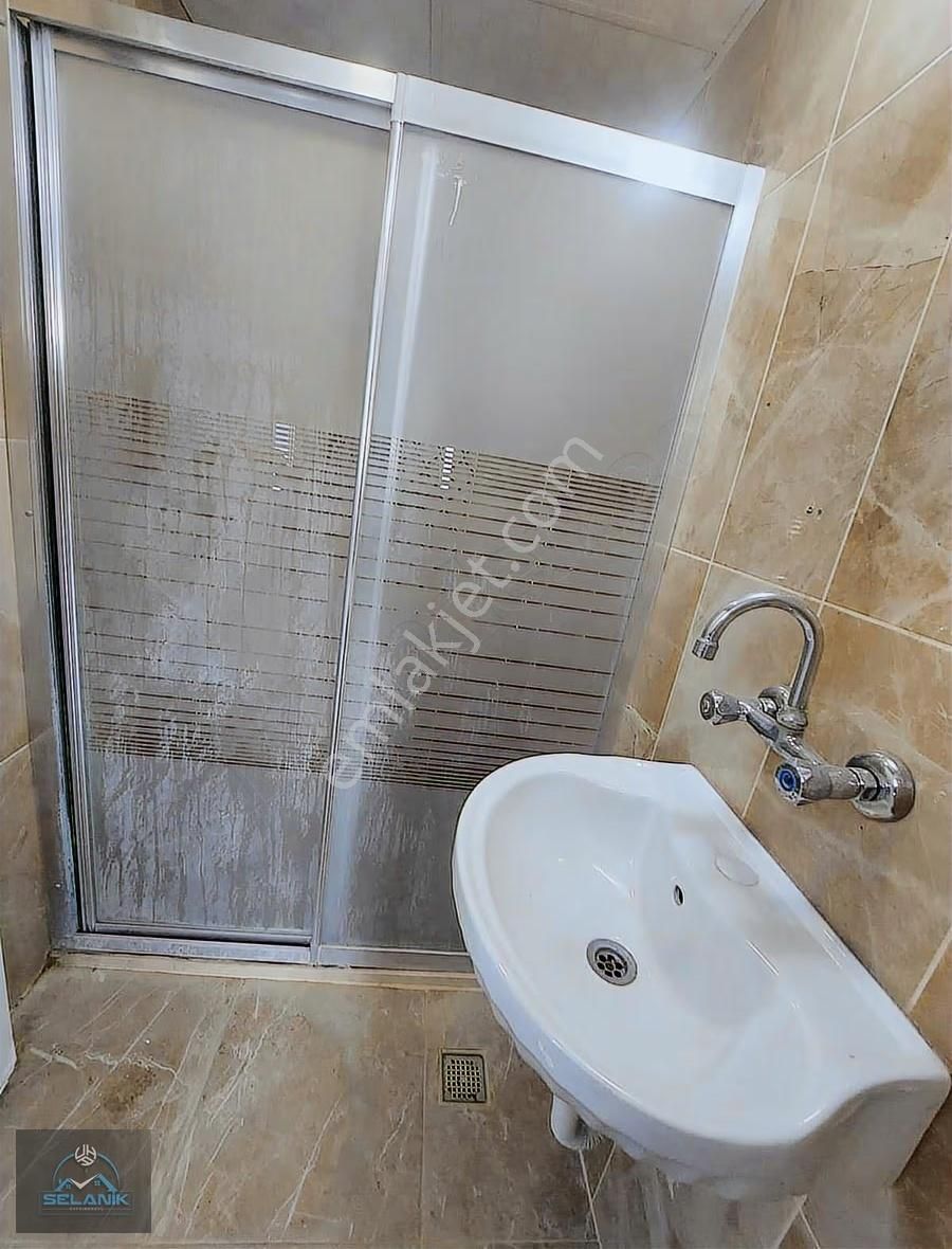 Selanik'ten S.demirel Bulvar Üzerinde 4+1 Kapalı Mutfak Ekstralı - Görsel 2