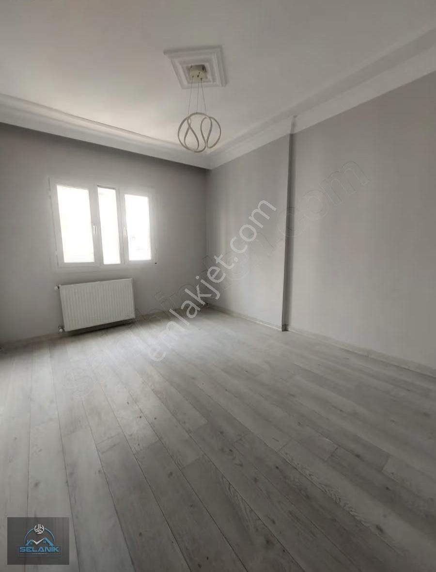 Selanik'ten S.demirel Bulvar Üzerinde 4+1 Kapalı Mutfak Ekstralı - Görsel 9