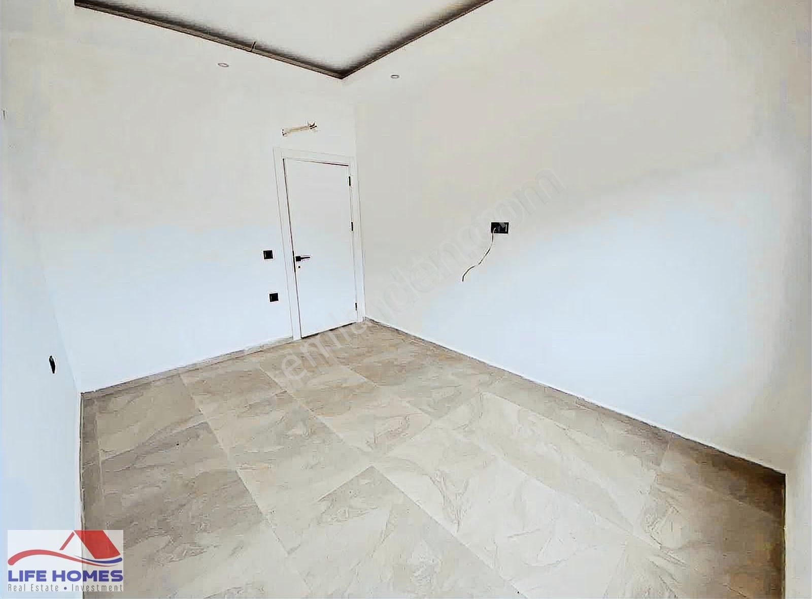 Mahmutlar Mahallesinde Havuzlu Sitede Satılık Daire - Görsel 12