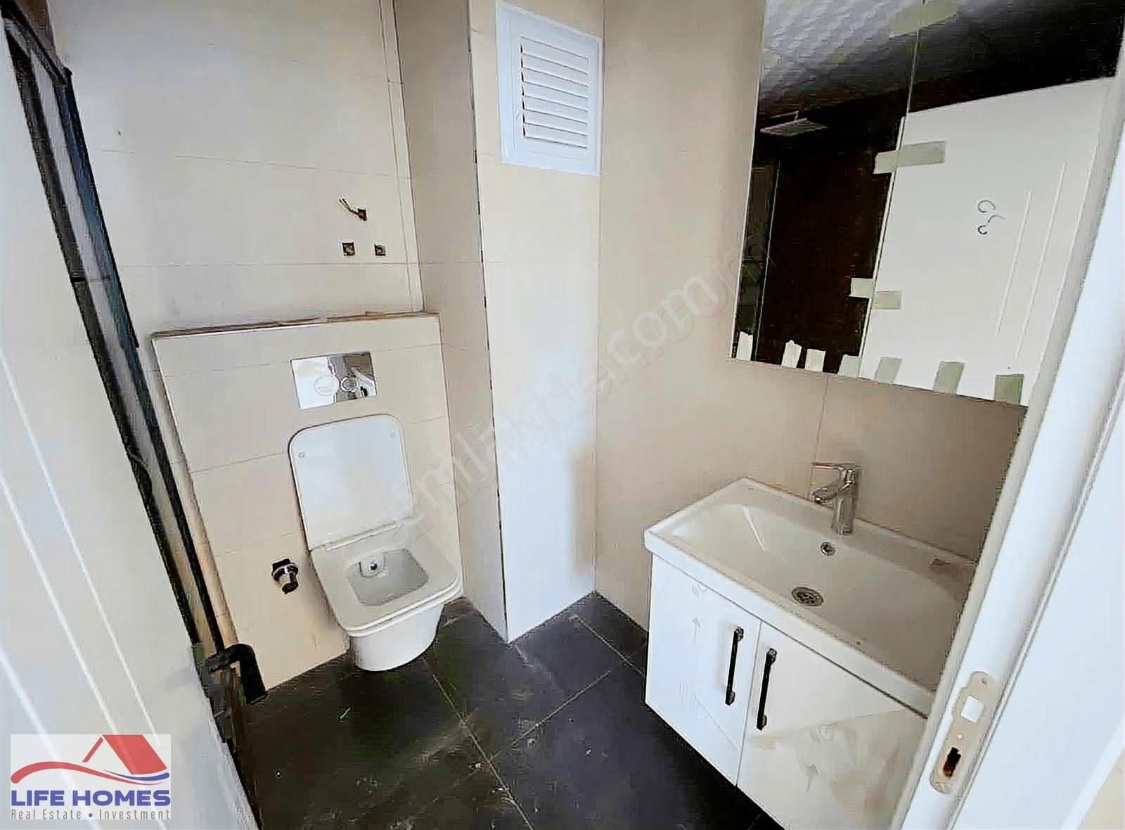 Mahmutlar Mahallesinde Havuzlu Sitede Satılık Daire - Görsel 11