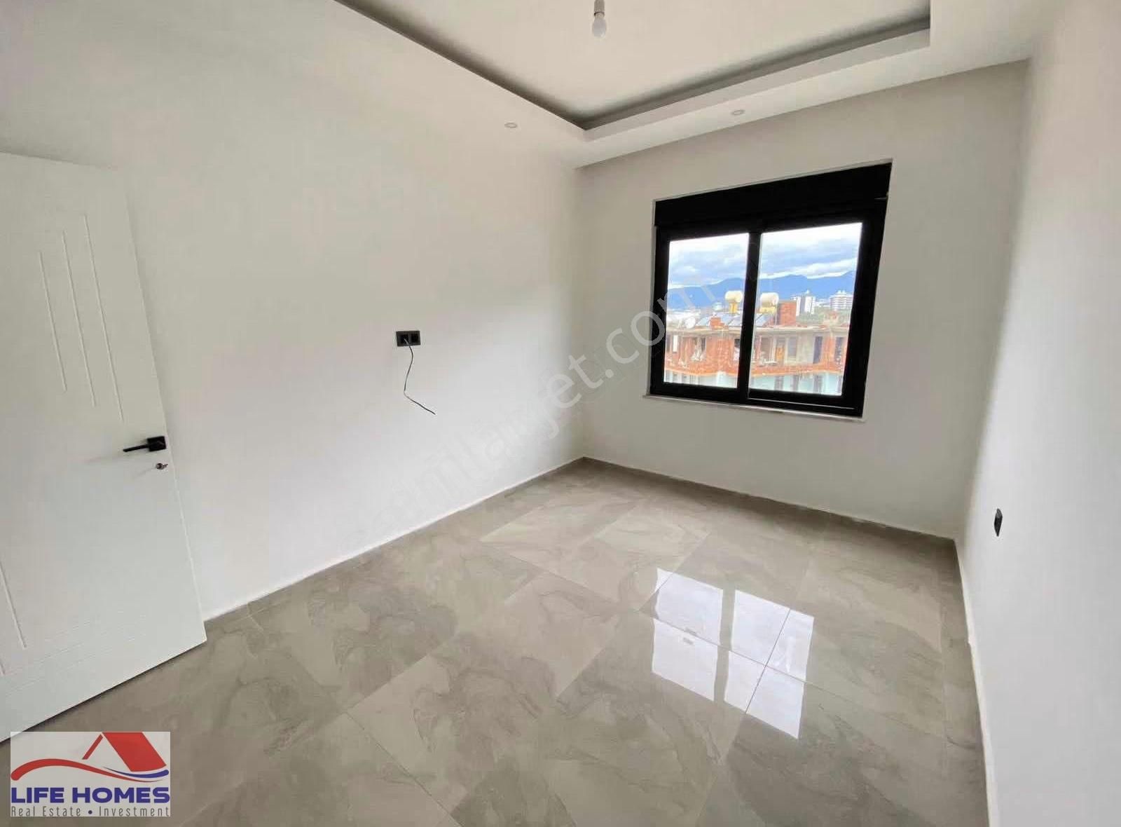 Mahmutlar Mahallesinde Havuzlu Sitede Satılık Daire - Görsel 7