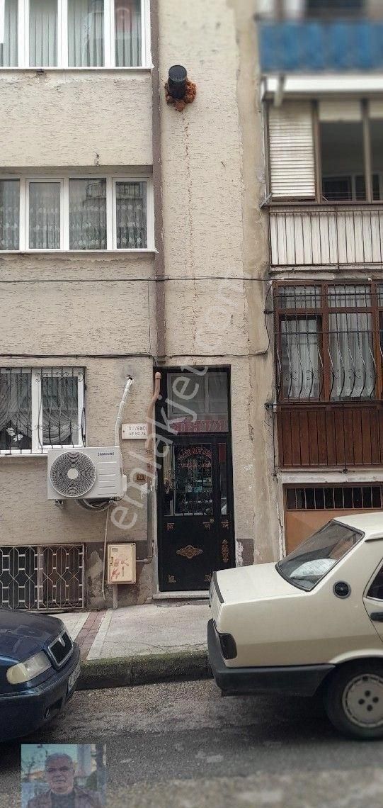 Ahmet Paşa Mahallesinde 3+1 Bakımlı Masrafsız Cadde Üzerinde Satılık Daire - Görsel 2