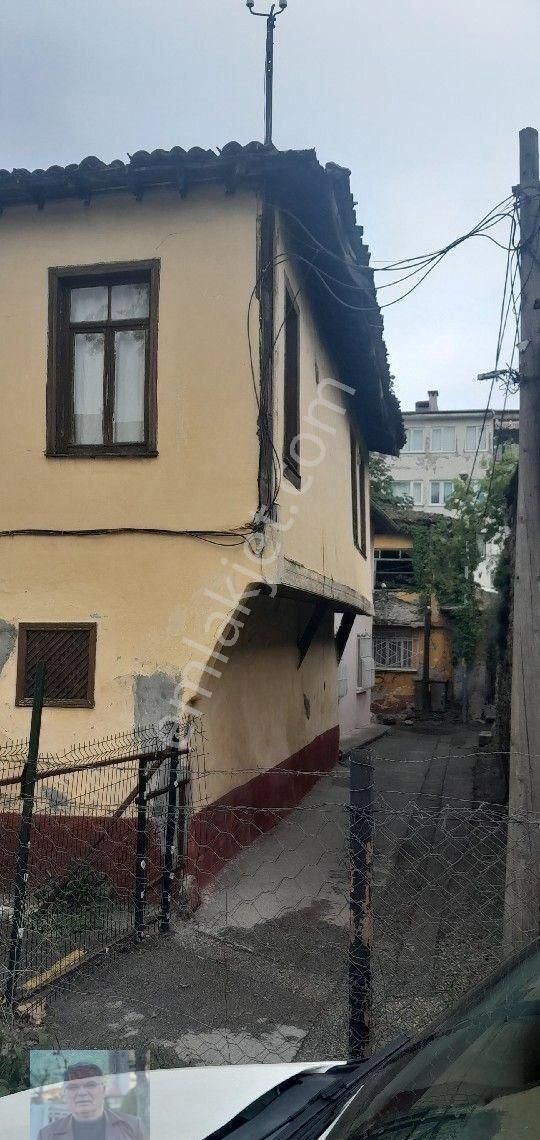 Bahçeli İki Katlı Tarihi Satılık Müstakil Ev. - Görsel 4