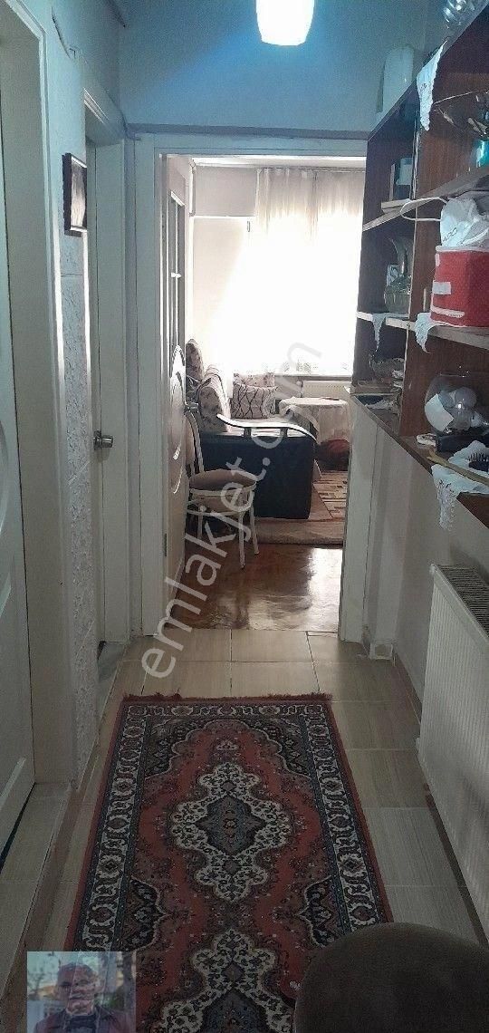 Şehrin Merkezinde Kombili Balkonlu Kat 1 Satılık Daire - Görsel 4