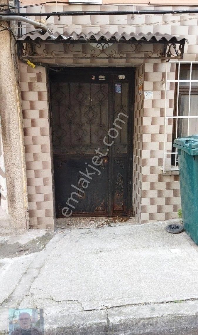 Hoca Hasanda Şehrin Merkezinde Kombili Balkonlu Ara Kar 3+1satılık Bakımlı Daire