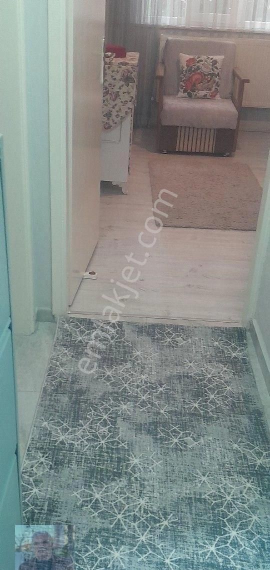 Kombili Balkonlu Merkez 'de Ara Kat Satılık Daire - Görsel 8