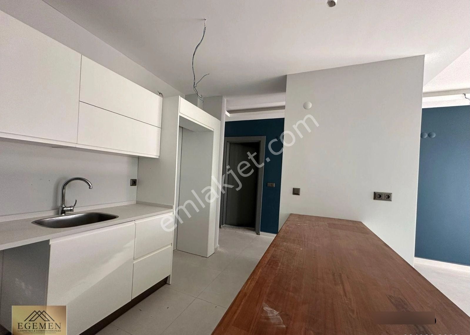 Kuşadası*ege Mh*de Havuzlu*doğalgazlı Satılık 1+1 Daire - Görsel 8