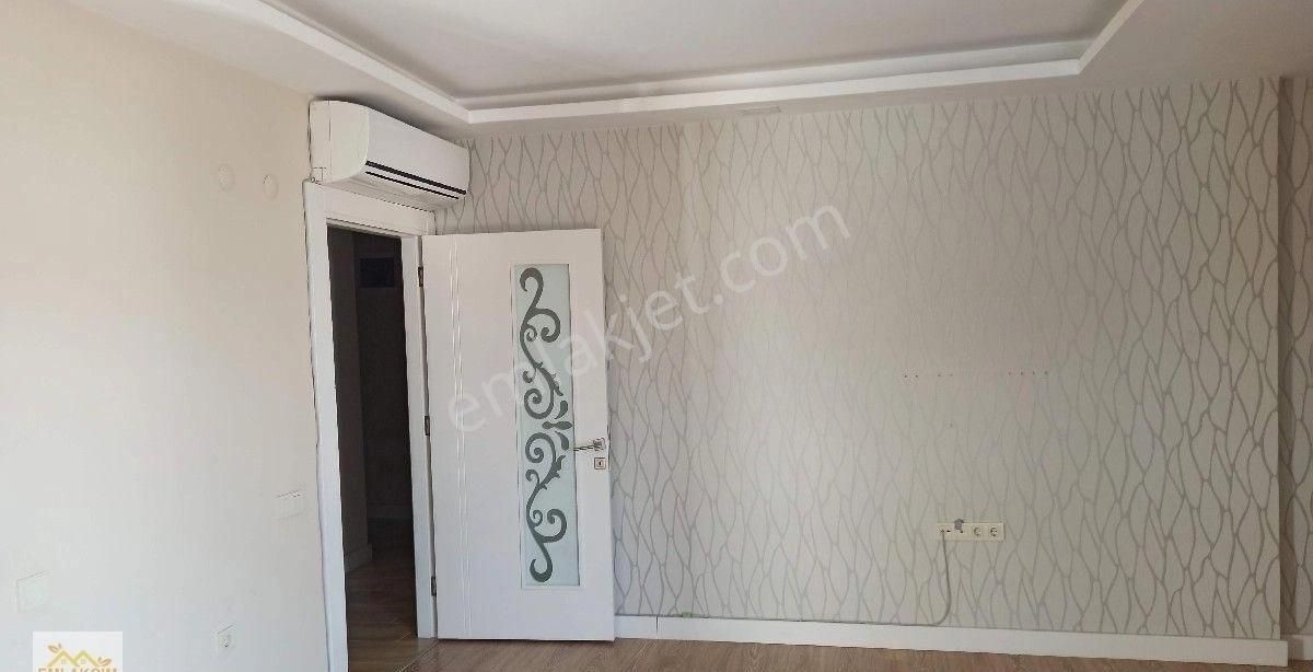 Denize Yakın Site İçinde Lüx Daire - Görsel 8