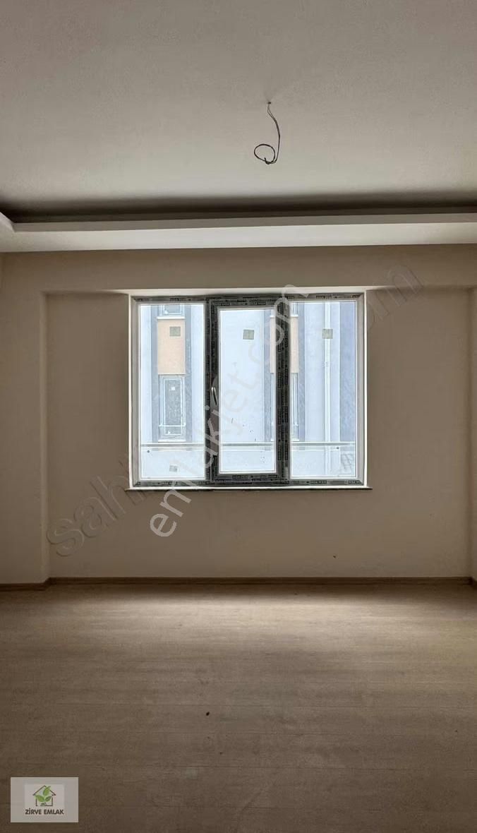 Zirve Emlaksatıyor 2+1 125 M2 Garajlı Hilton Banyo Garajlı Daire - Görsel 3